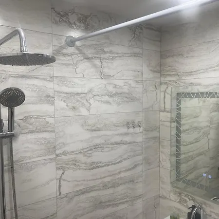 Apartment Quiet & Comfy 1br In The Heart Of With Private Balcony Plovdiv