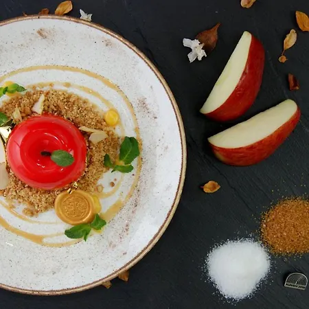 Daire Quiet & Comfy 1br In The Heart Of With Private Balcony