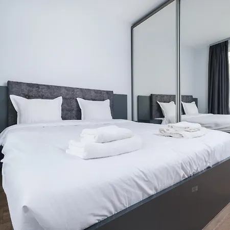 Quiet & Comfy 1br In The Heart Of With Private Balcony *