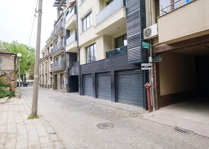 公寓 Quiet & Comfy 1br In The Heart Of With Private Balcony