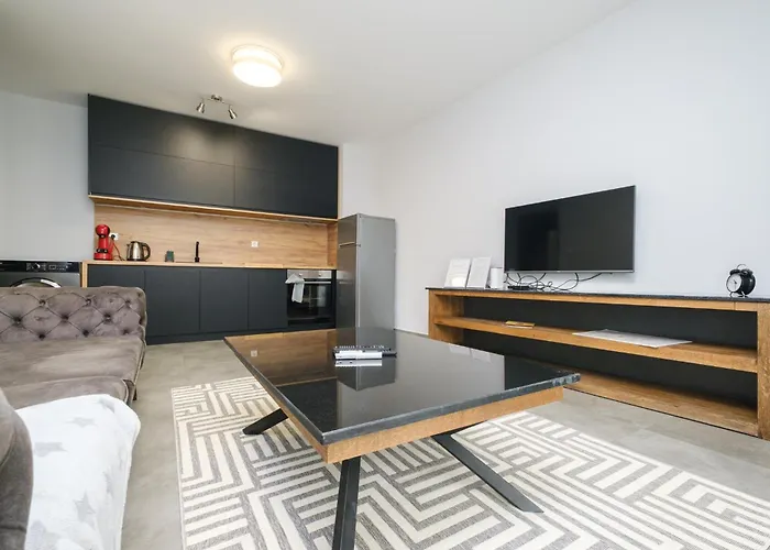 Quiet & Comfy 1br In The Heart Of With Private Balcony 公寓 *