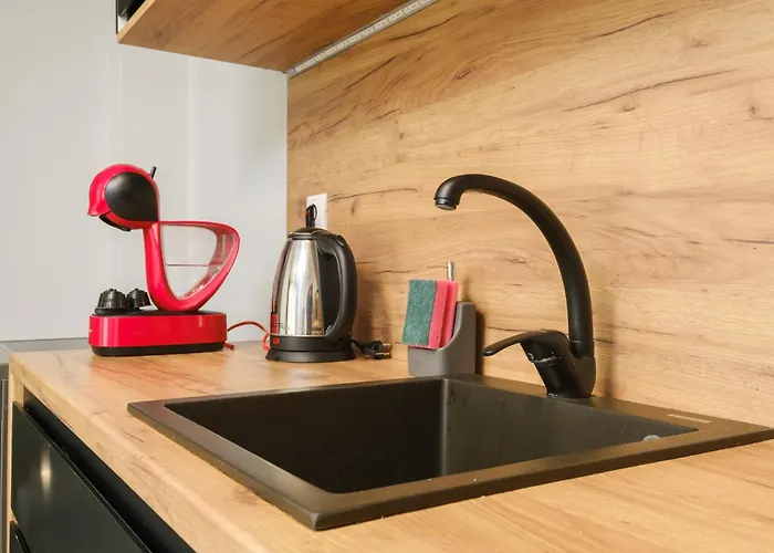 公寓 Quiet & Comfy 1br In The Heart Of With Private Balcony *